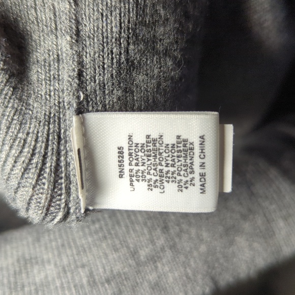 Express Cashmere-Blend Sweater Gray V-neck Long-sleeve Bodycon Women's Size XS - Picture 5 of 6